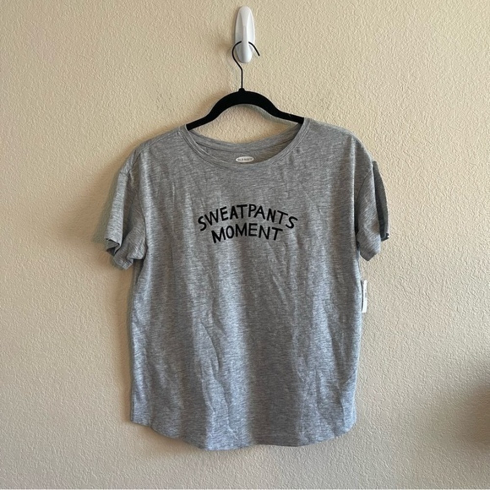 NWT Old Navy Sweatpants Moment Gray Graphic Easy Tee T Shirt Women's Size XS